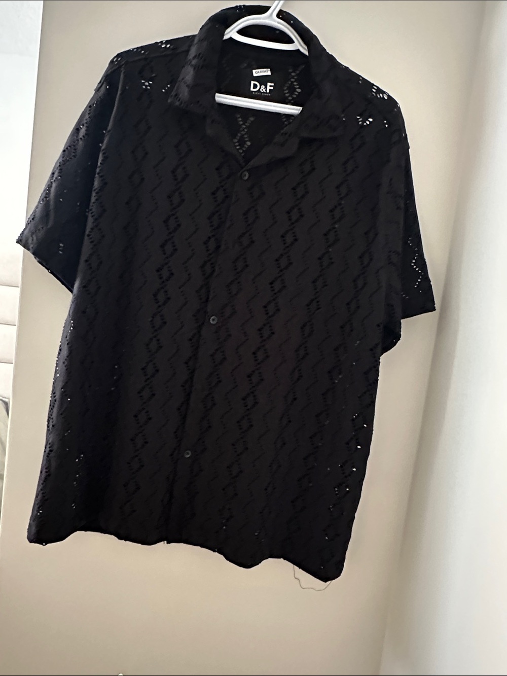 Men’s Black Short Sleeve Button-Up Shirt